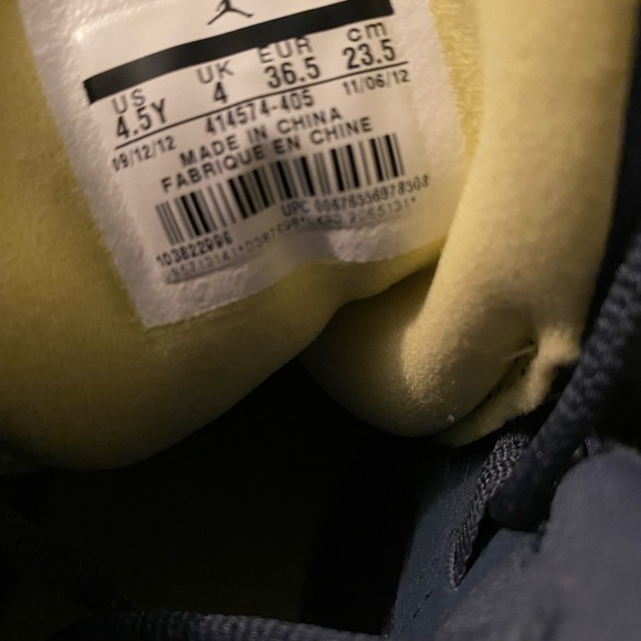 Jordan 13 Retro
Squadron Blue - Picture 4 of 4